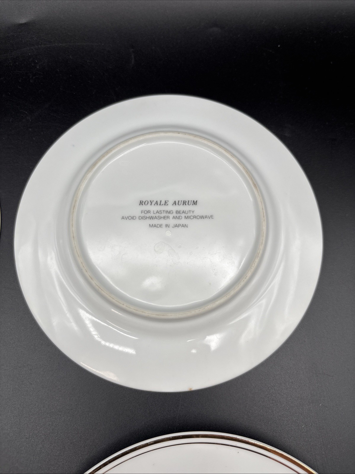 Set Of 4 VTG ROYALE AURUM PORCELAIN WHITE W/GOLD TRIM 6 1/2″ BREAD PLATES Japan