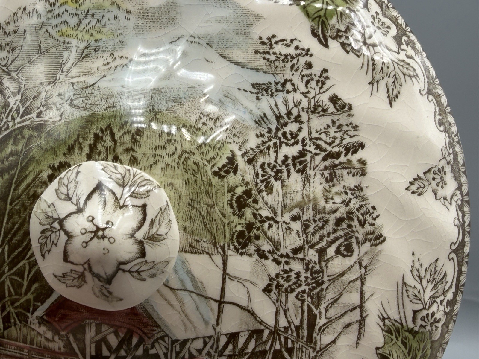 Johnson Brothers Friendly Village Covered Bridge Vegetable Dish Bowl With Lid