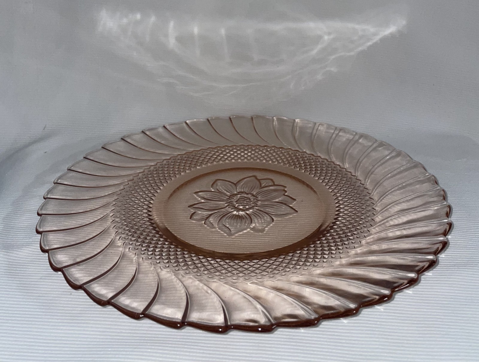 KIG Indonesia Pink Sunflower Diamond Cut 10″ Plate Vtg.