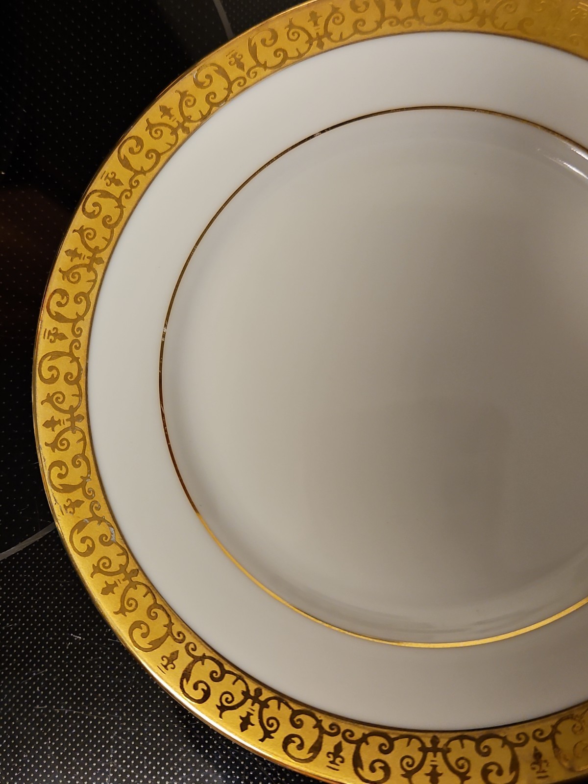 Vintage 1991 Macy’s Royal Gallery Gold Buffet 6 1/2″ Bread Plates Near Mint