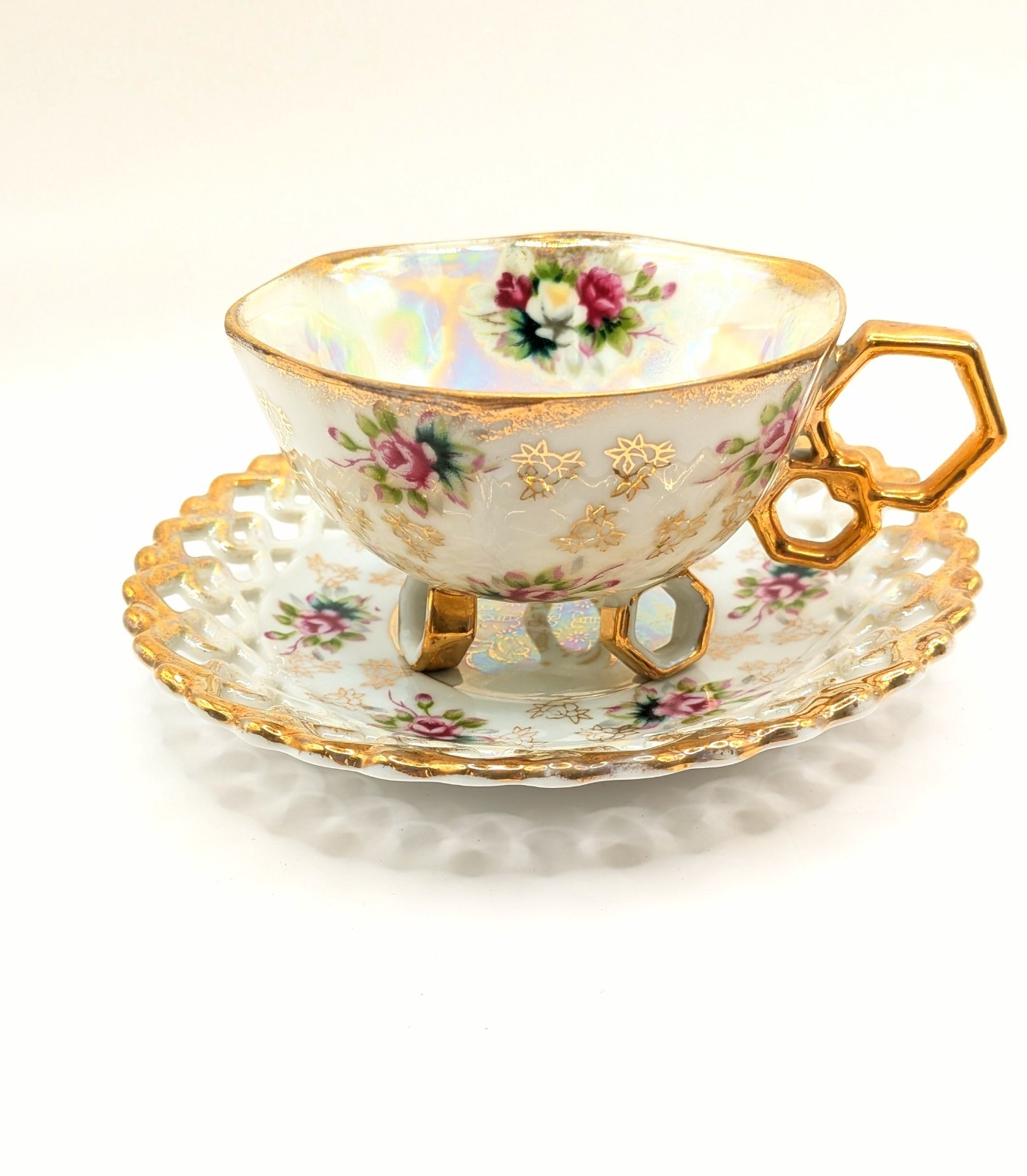 Can Crest 2647 Fine China Japan Hand Painted Footed Gilded Set Cup & Saucer Vid