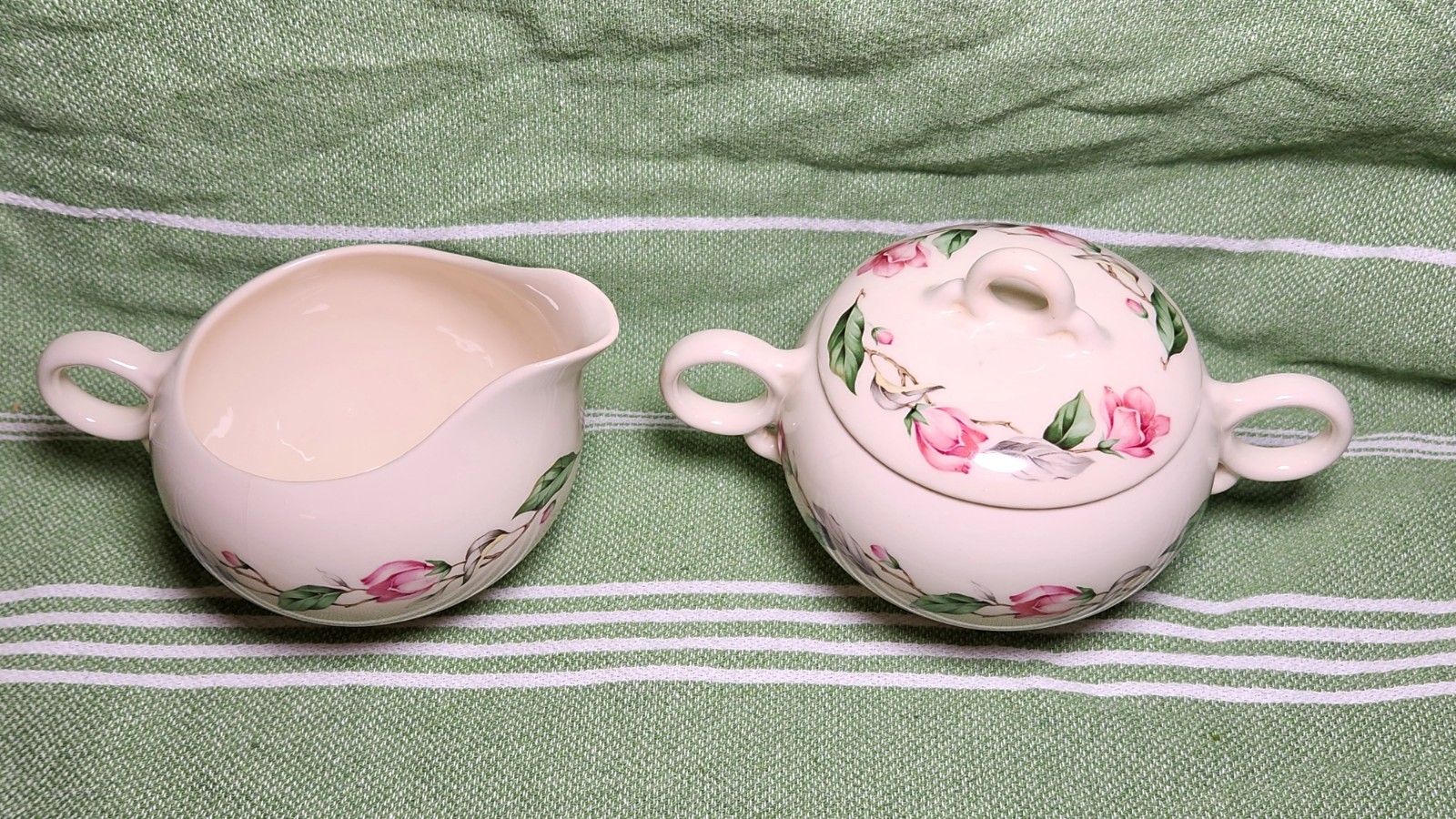 Vtg Universal Potteries Ballerina Rose Garland Ceramic Sugar & Creamer Set