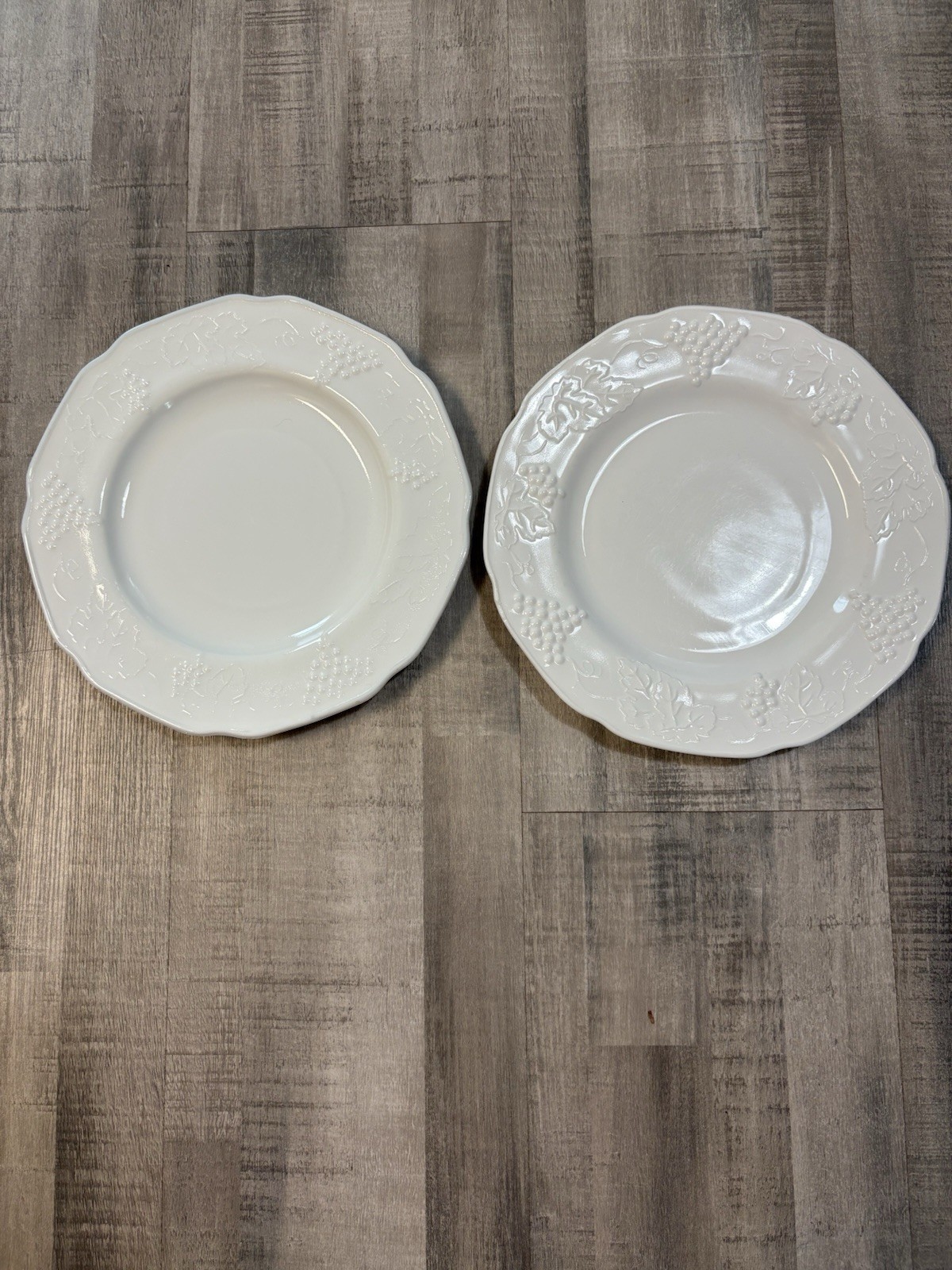 Set of 2 Indiana Glass Colony Harvest Milk Glass Dinner Plates Grape Vine