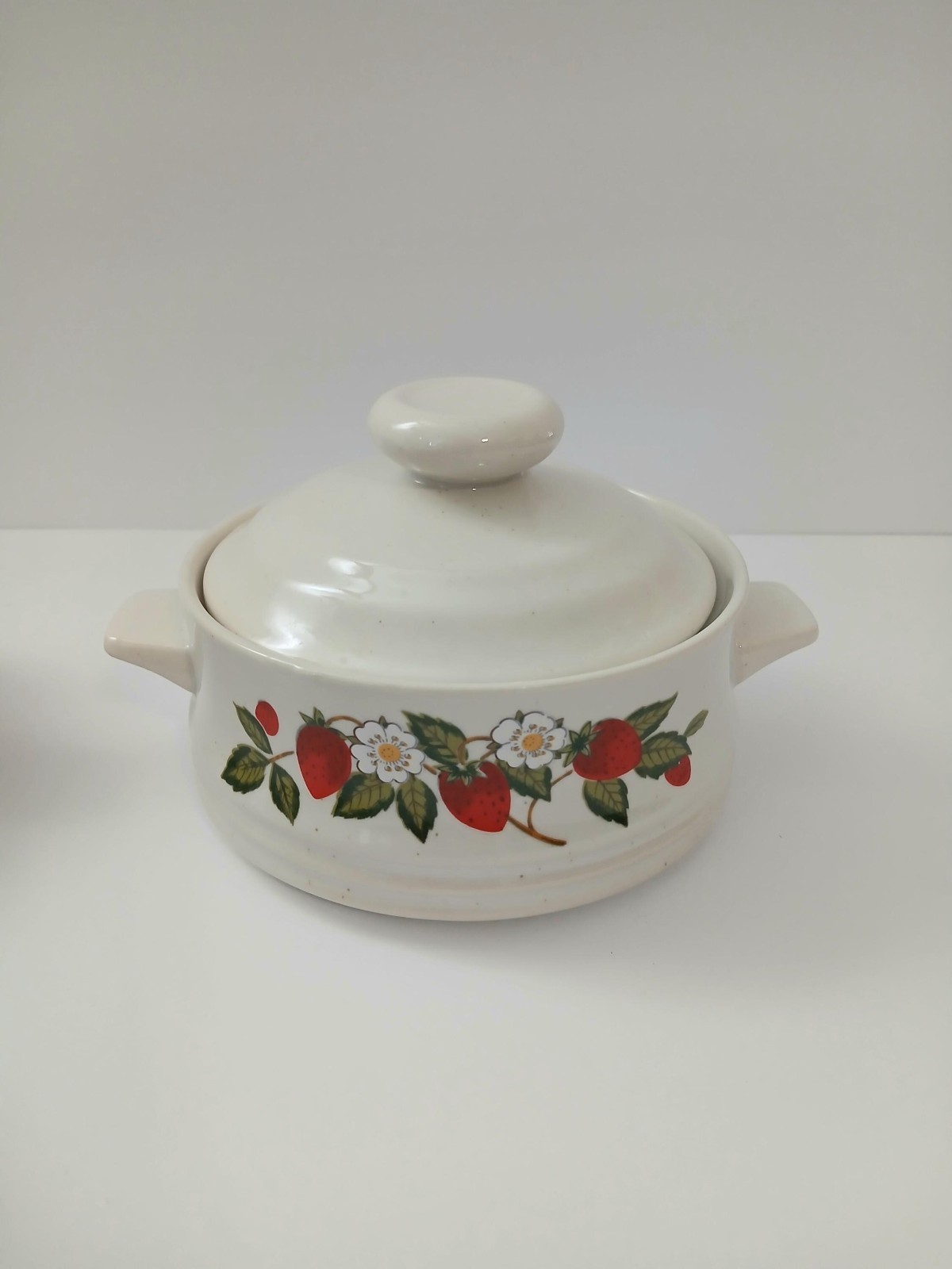 Sheffield Strawberries ‘n Cream Set of 3 Individual Casserole Dishes 1970s Retro