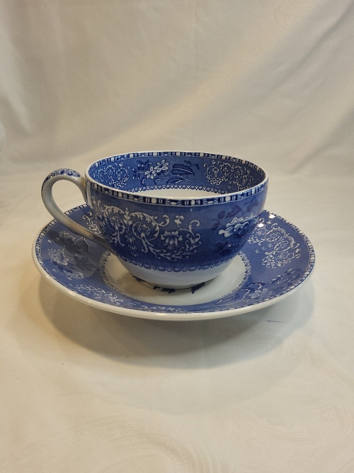 Spode Vintage Copeland Camilla Large Soup Cup and Saucer – 2 Piece Set.