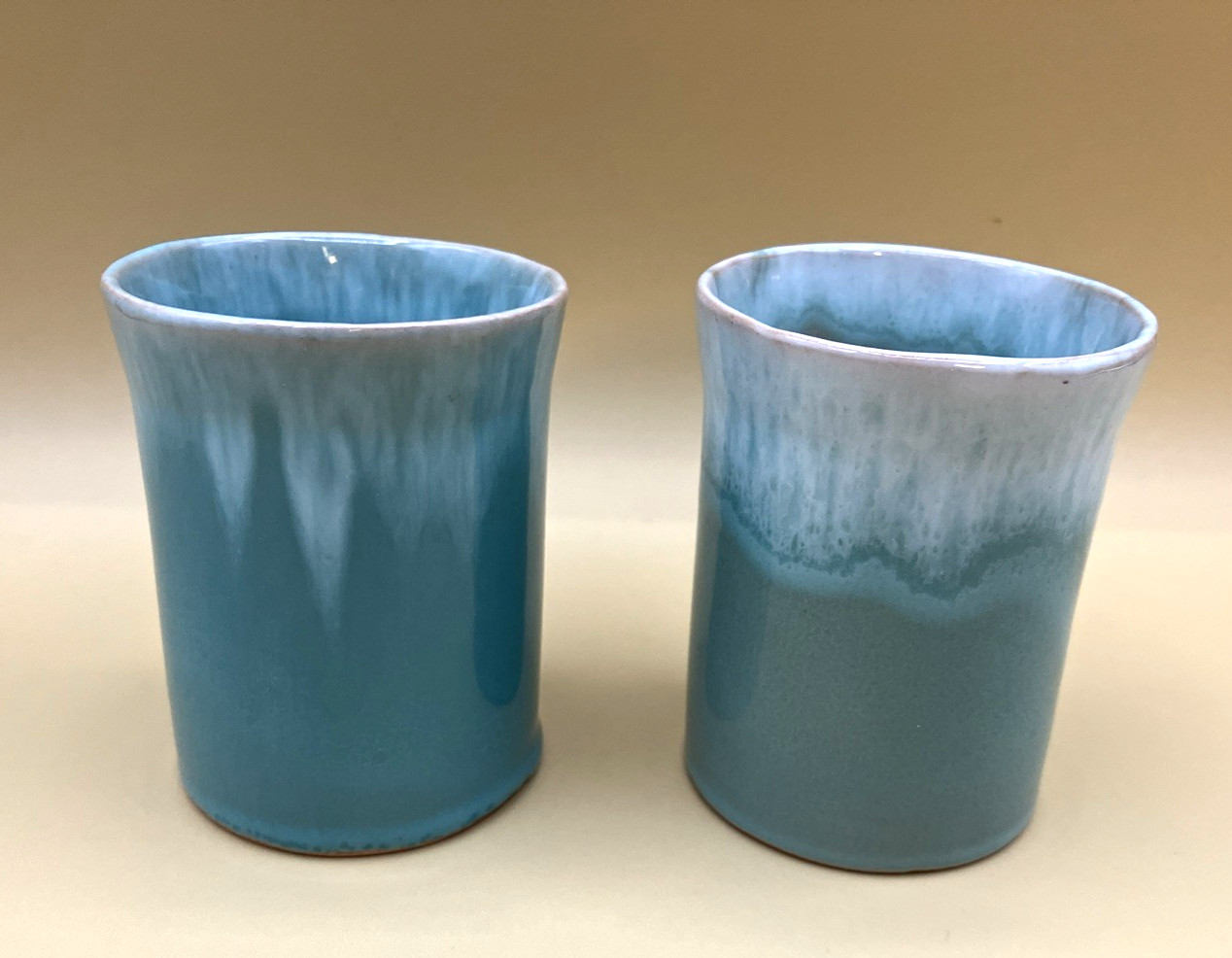 (2) Studio Art Pottery Coffee Tea Cup Cup Hand Thrown Drip Glaze Artist Signed
