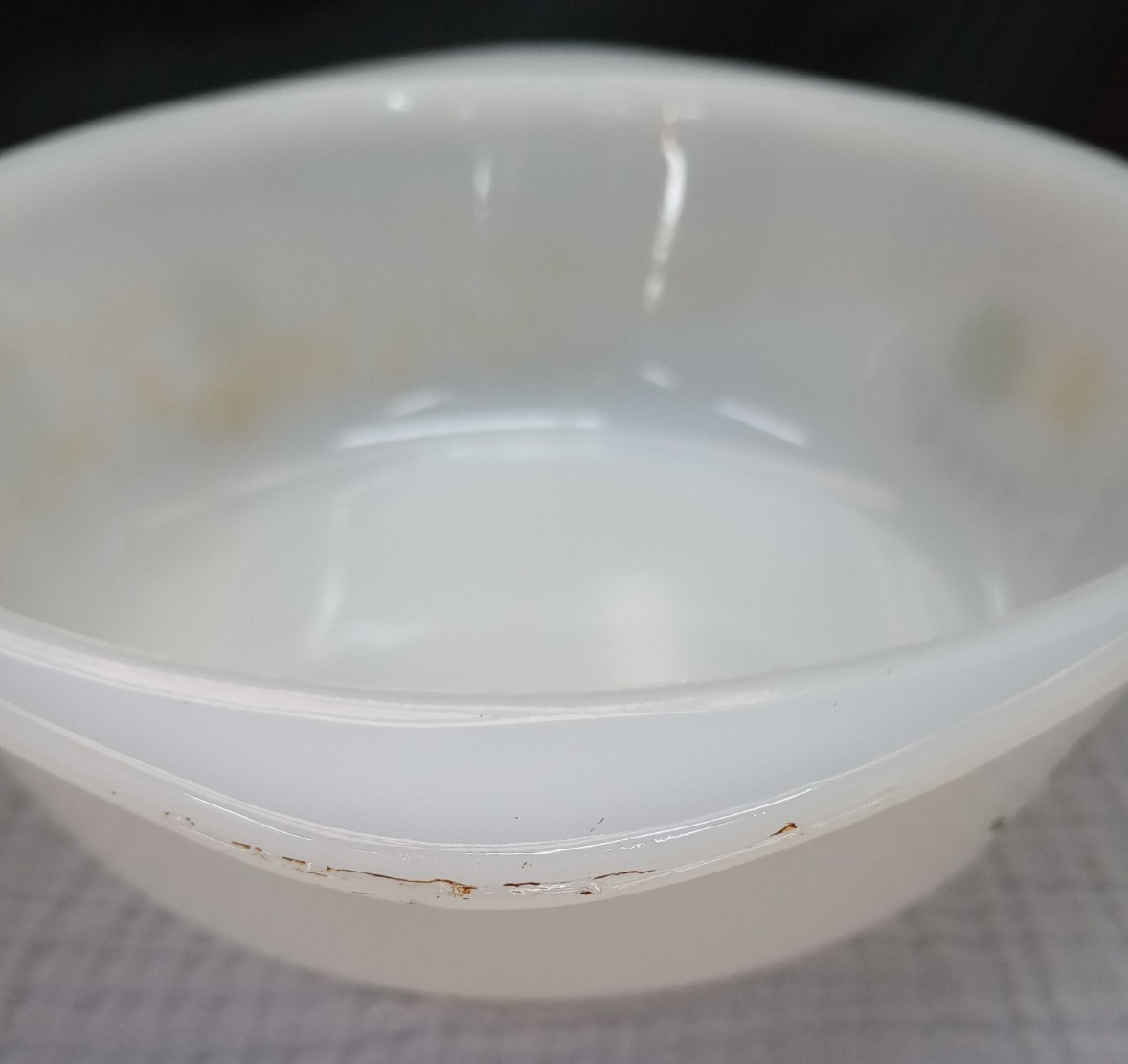VTG GLASBAKE GREEN DAISY 8.5” J514 2 QT CASSEROLE