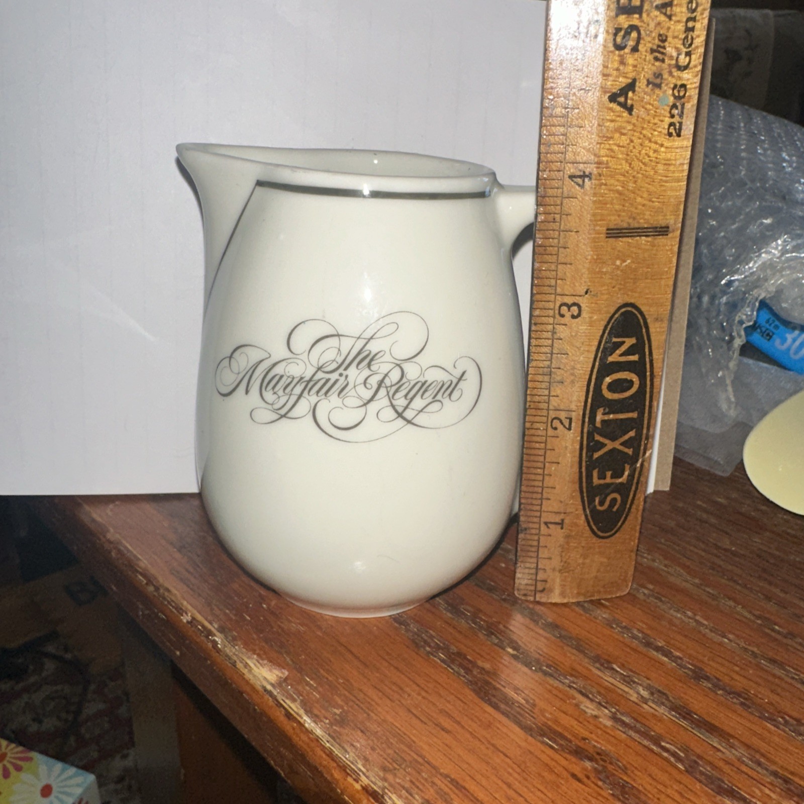 New York Mayfair Regent Creamer By Richard Ginori Italy Hotel Memorabilia