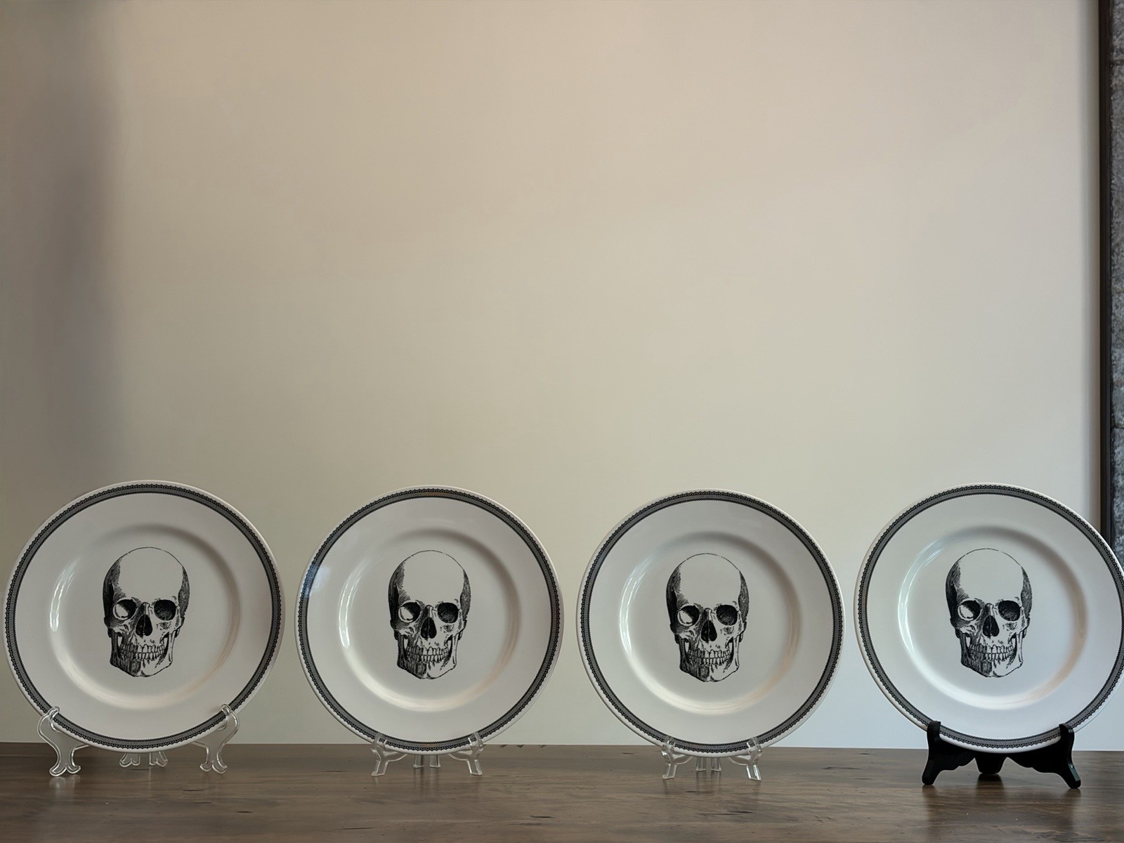💀 Royal Stafford Skull Dinner Plate Set of 4 Made in England Halloween Plates