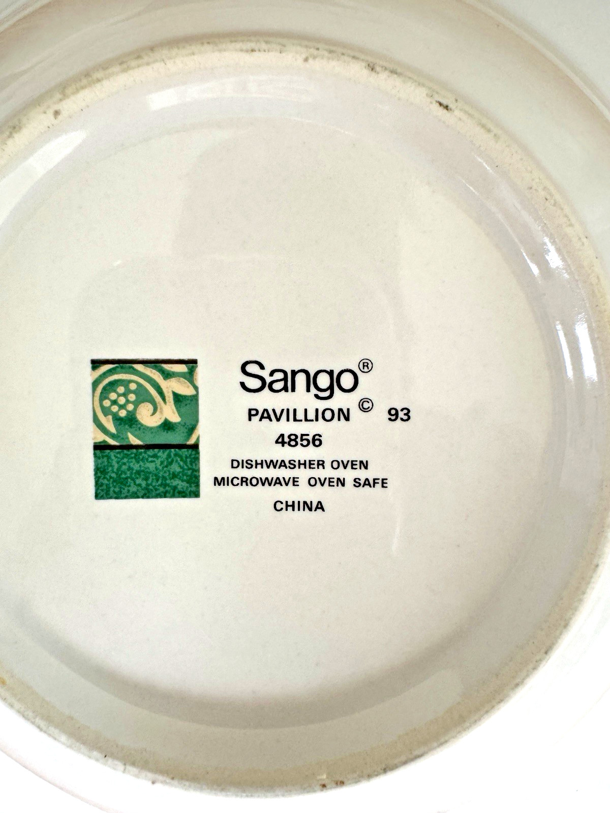 Sango PAVILLION 4856 Large Flat Rim Soup Bowls 9″ Green/Tan Scroll Set of 3