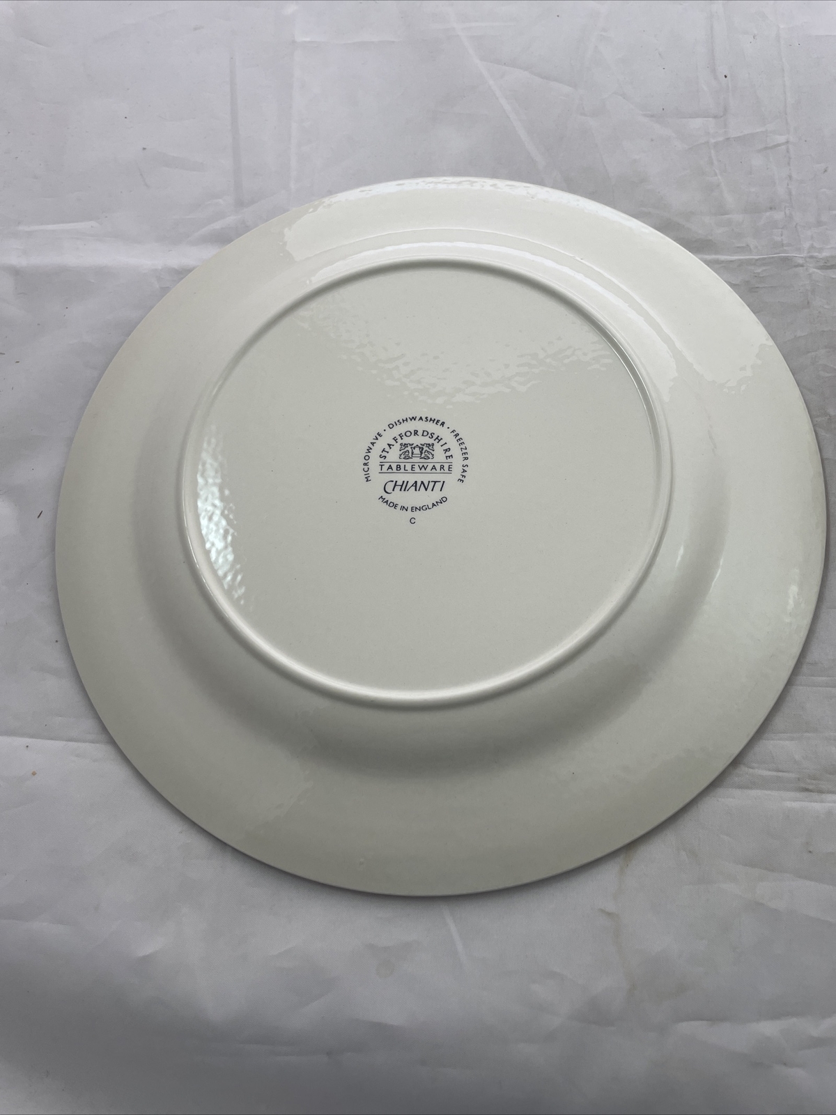 STAFFORDSHIRE TABLEWARE CHIANTI DINNER PLATE SET OF 2 – ENGLAND 8 1/2″