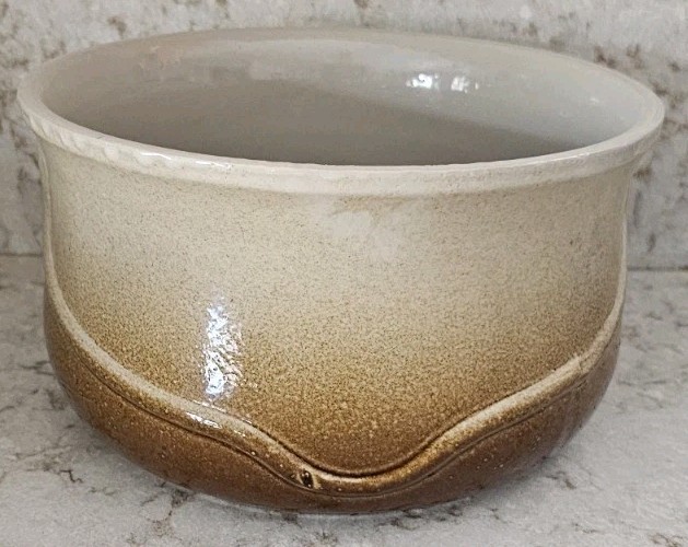Pottery Ceramic Stoneware Bowl Pot Planter Ombre Brown Tan Rustic Farmhouse Vntg