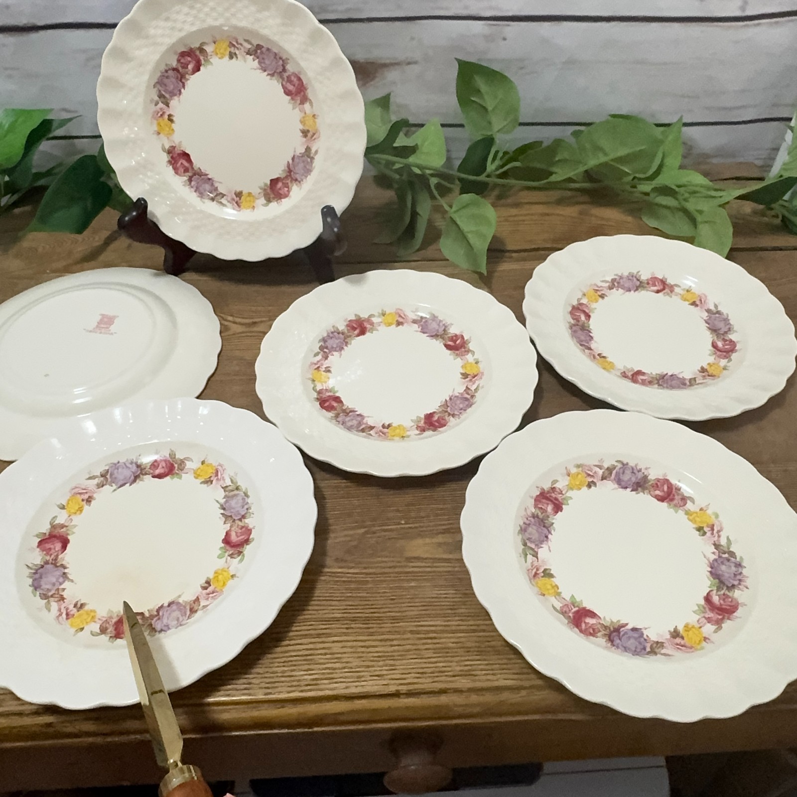 6 Copeland SPODE ROSE BRIAR Chelsea Wicker 6 1/2” Dessert Bread Butter Plates