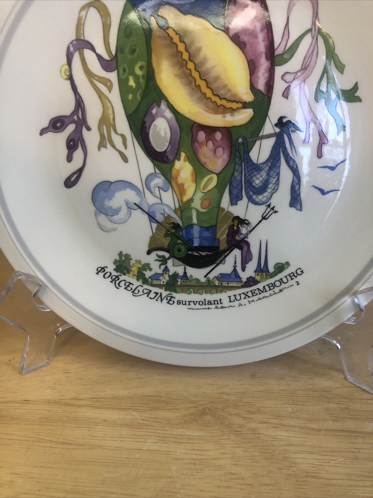 Villeroy & Boch LE BALLON Pattern Salad Plate PORCELAIN flying over Luxembourg