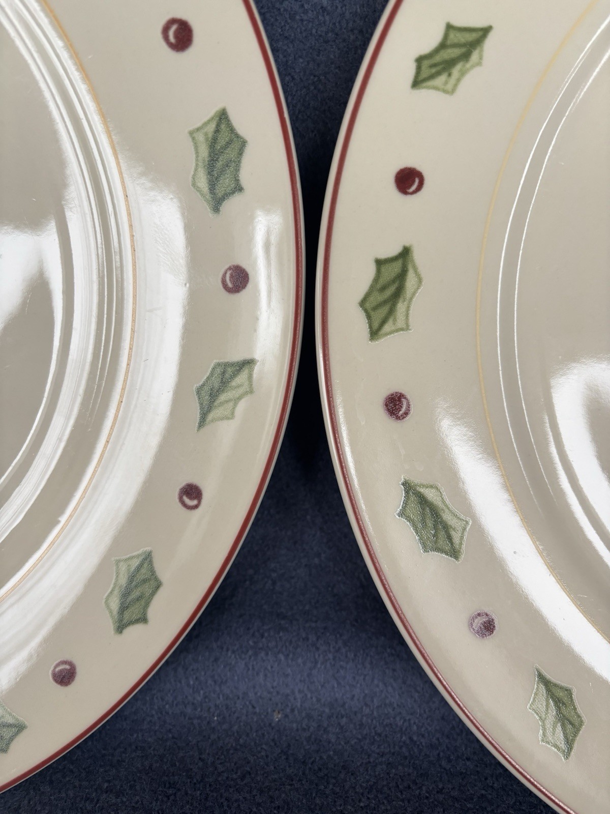 2 Holiday Home Merry Brite 10 1/2″ Dinner Plates With Trees & Holly