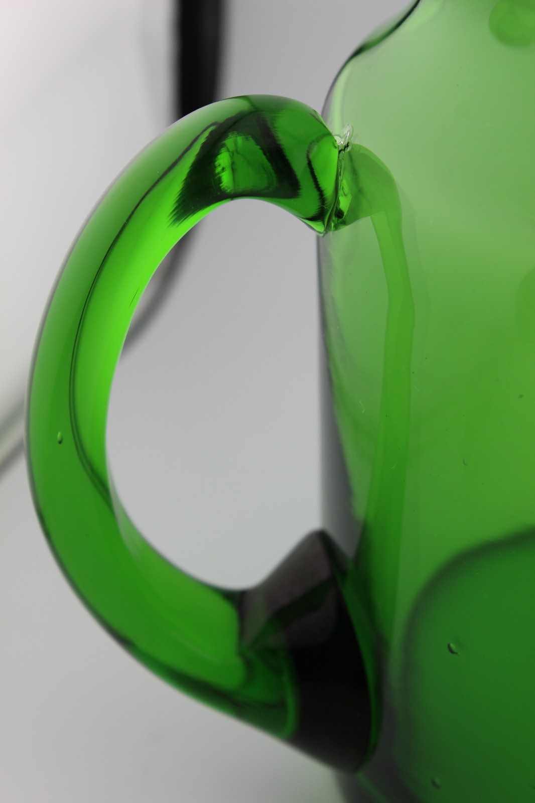 Hand-Blown Glass Drink Pitcher w/ Lid Forest Green MCM Applied Handle 9 3/8″ H