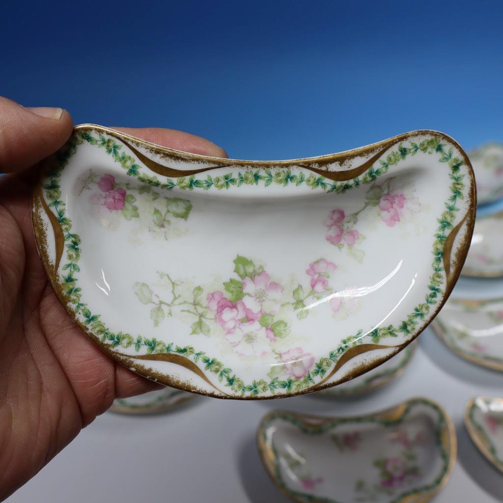 Haviland Limoges – Floral Swags Schleiger 66 – 12 Bone Dishes – 6 1/8 inches