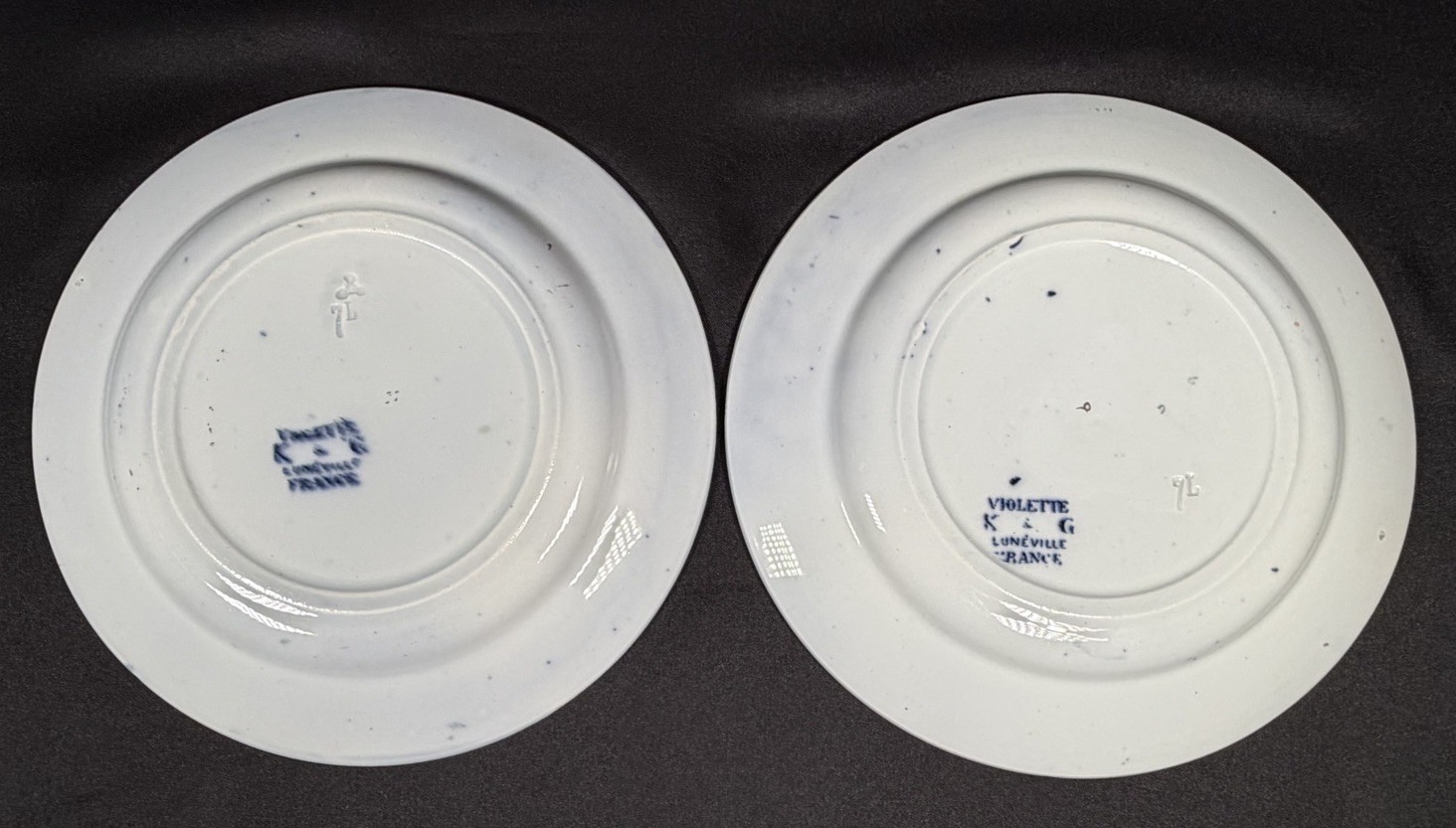2 Antique Rare K G Keller Guerin Luneville France VILOETTE Flow Blue 7” Plates