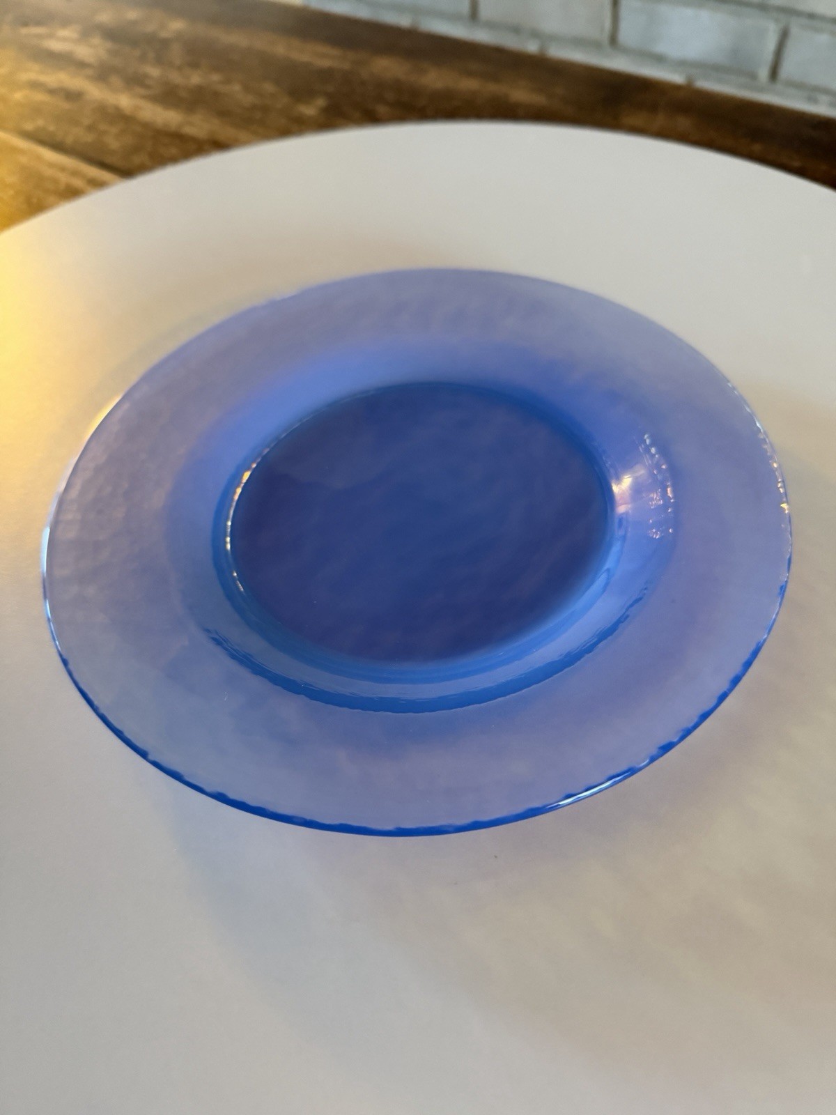 Set Of 4 Yalos Casa MURANO Periwinkle Opalescent Glass 7.75” Salad Plates