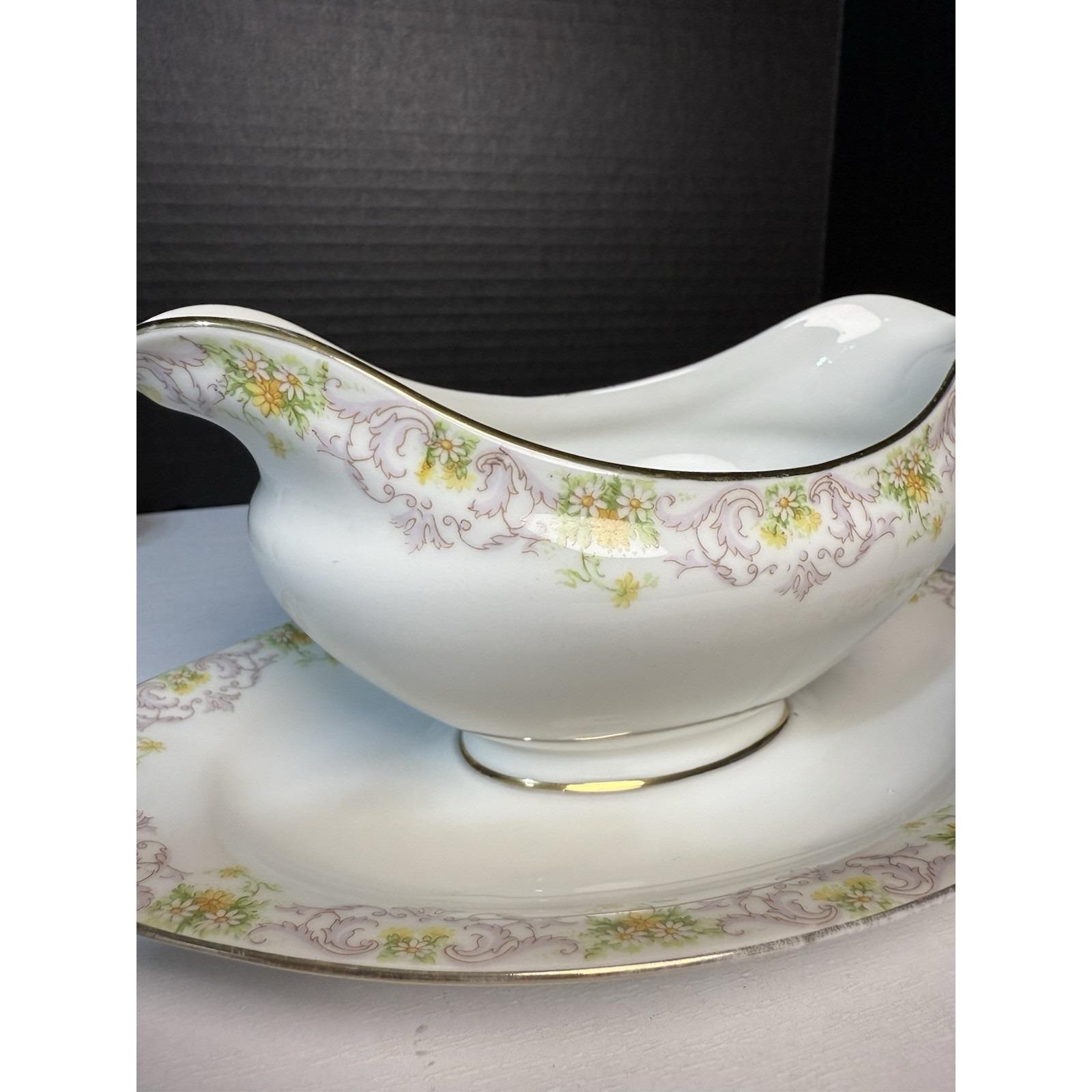 Limoges Elite Works Bawo Dotter BWD647 Sauce Gravy Boat W/ attached Plate France