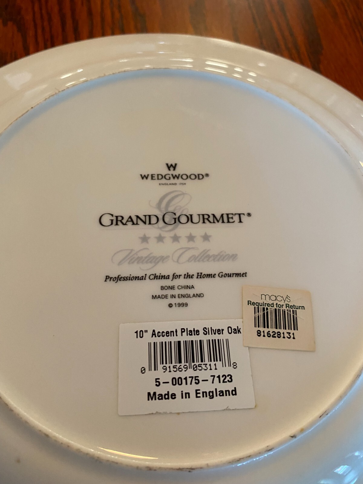 Wedgwood Grand Gourmet Vintage Collection Winery Plates 10″ Set of 2