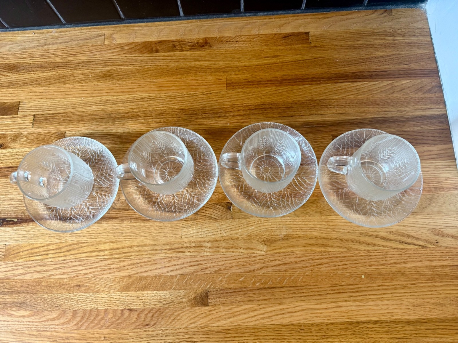 Arcoroc Country Wheat Tea Cups & Saucers Set of 4 Clear Glass France Vintage
