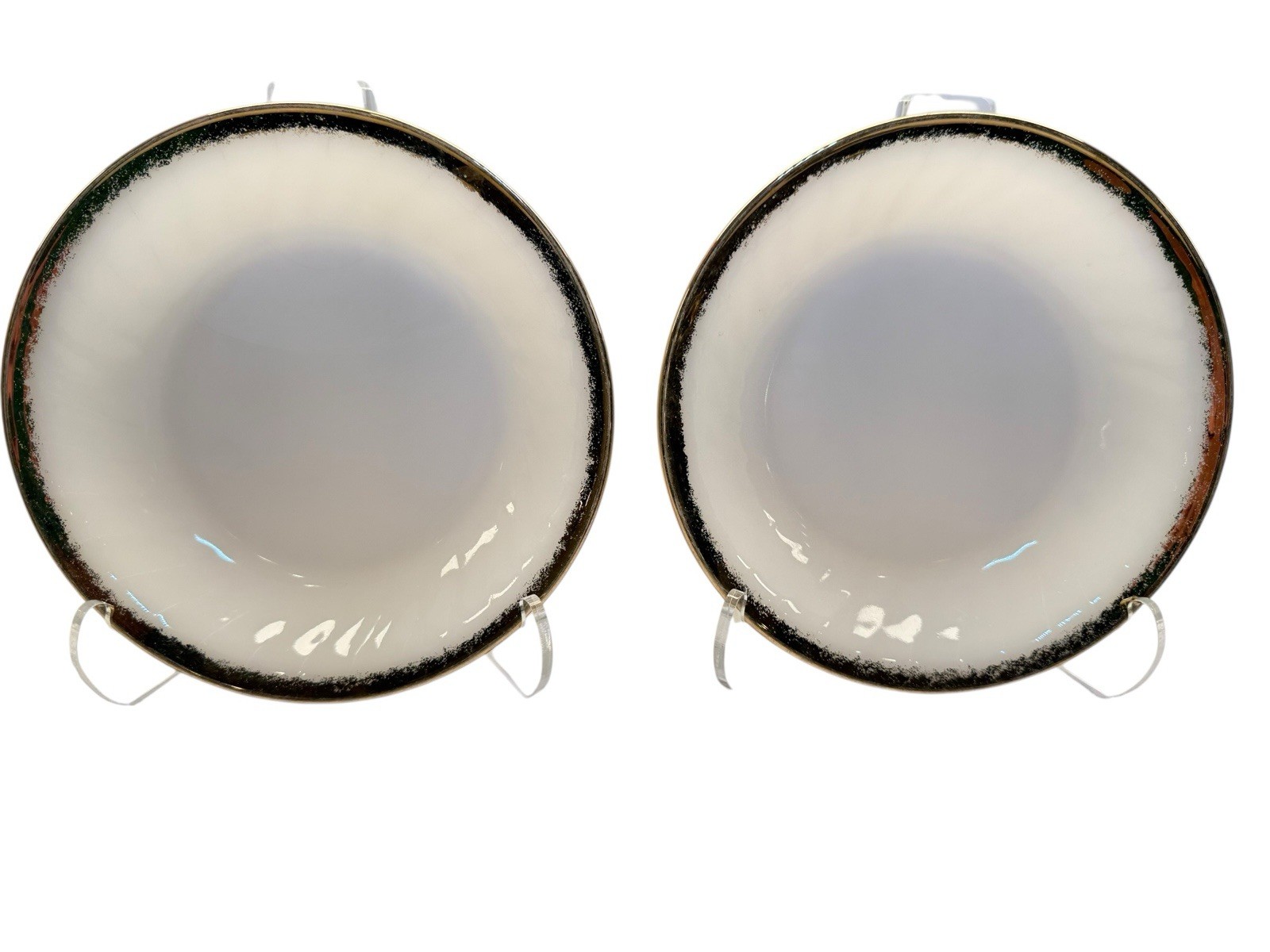 PRISTINE Vintage Fire-King Swirl 7.5″ Coupe Soup Bowls Smooth Rim Gold -Set of 2