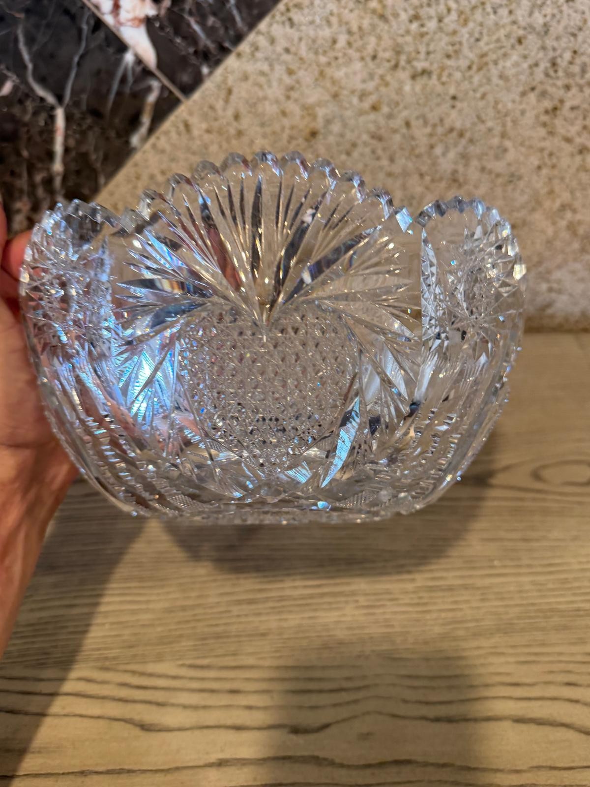 Vintage Heavy Cut Crystal Glass Round Serving Bowl Scalloped Edge 9″ x 4″