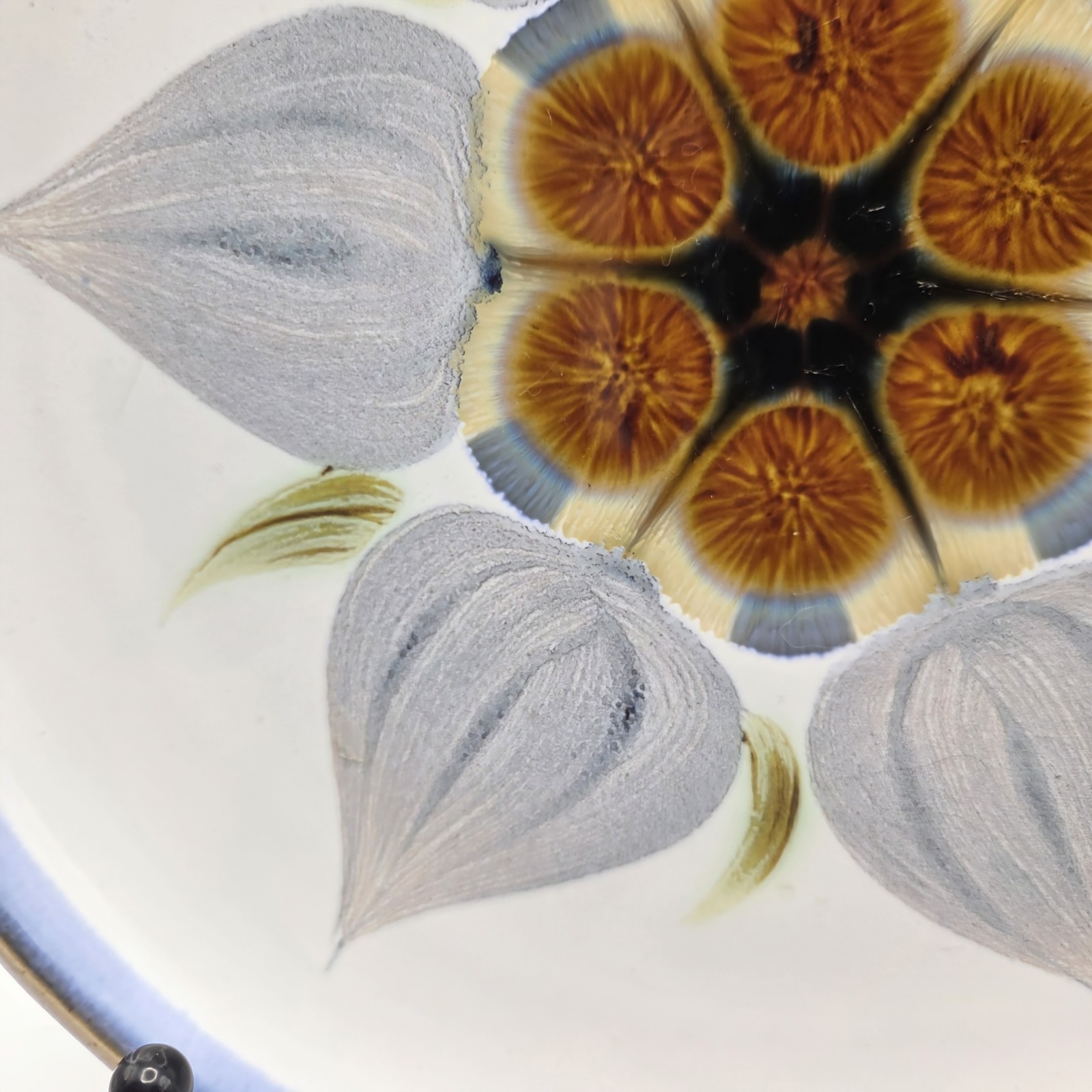 Denby Chatsworth Blue Rim Tan Rust Flower Blue/Gray Leaves Off White Salad Plate