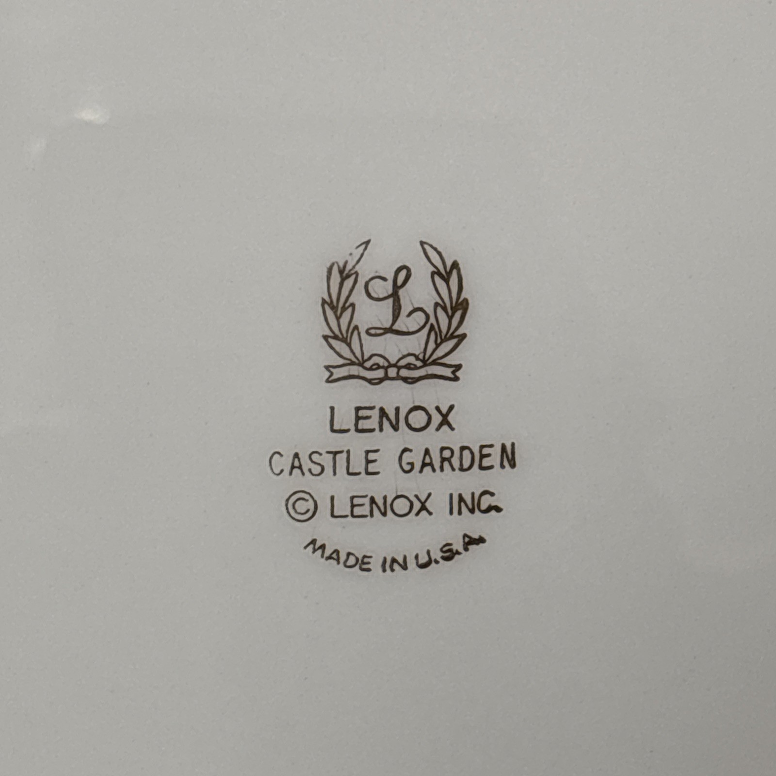 ❤ Lenox CASTLE GARDEN Oval Vegetable Bowl 10 1/8 Inches