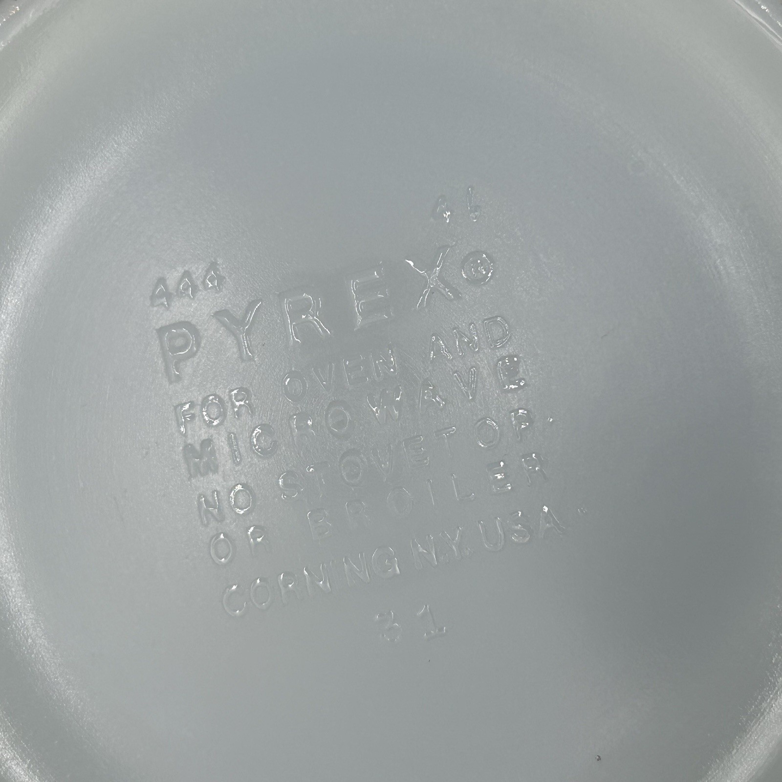 Pyrex 444 4L Mixing Bowl Old Town Blue Onion Speckled Wheat Tan Vintage