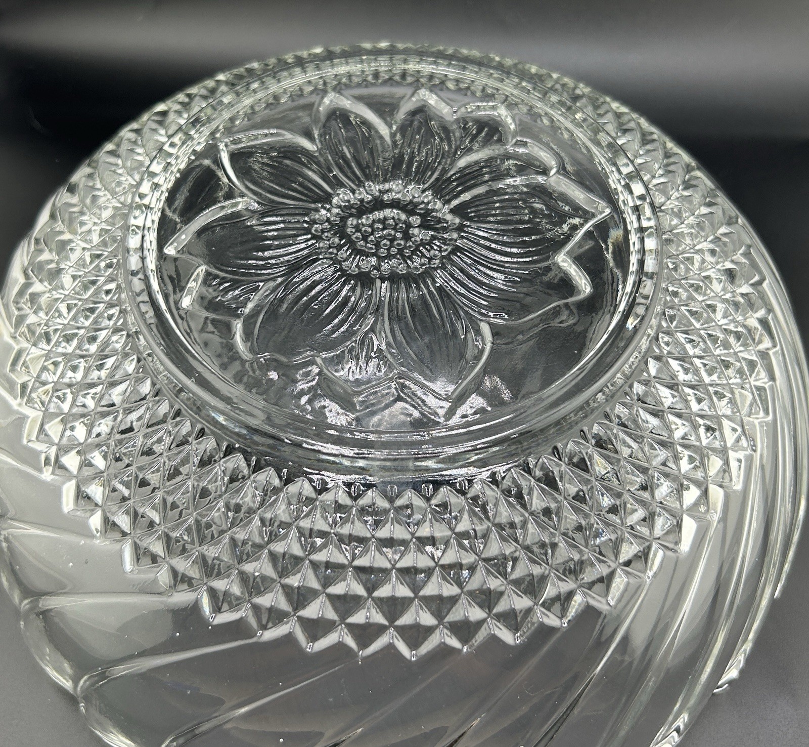 Vintage KIG Indonesia Pressed Glass Bowl With Center Sunflower 9”