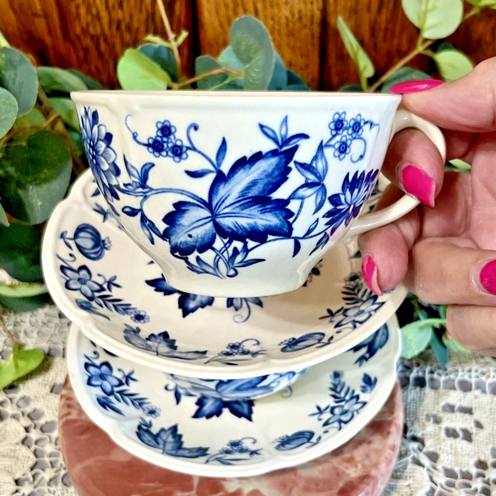 VTG Johnson Bros. England Windsor Ware Malvern Blue Teacup & Saucer Set – 2 Pair