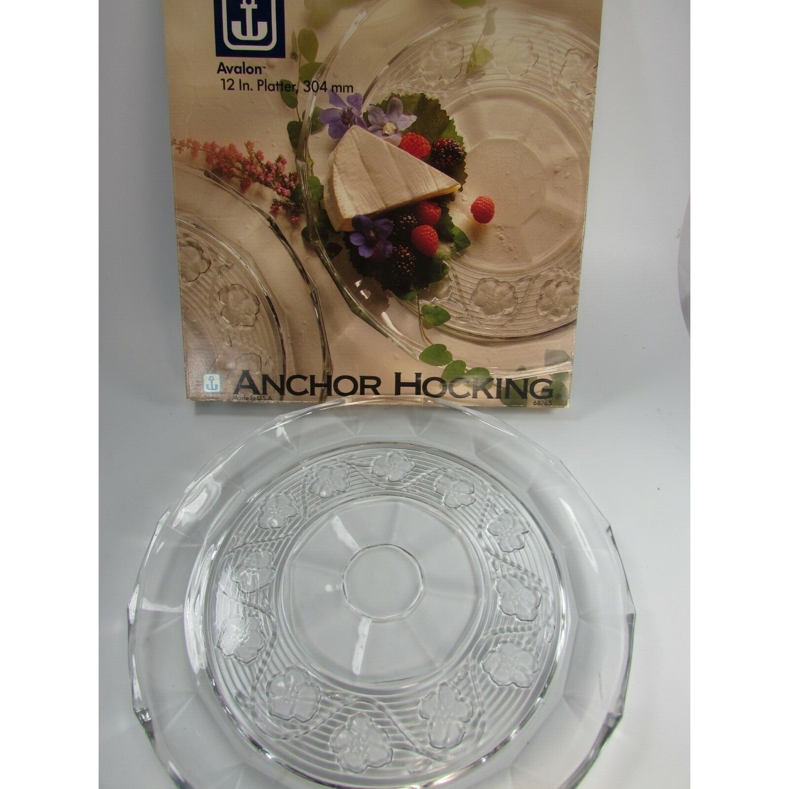 Anchor Hocking Avalon Clear Glass Round 12″ Platter Floral Embossed 30903