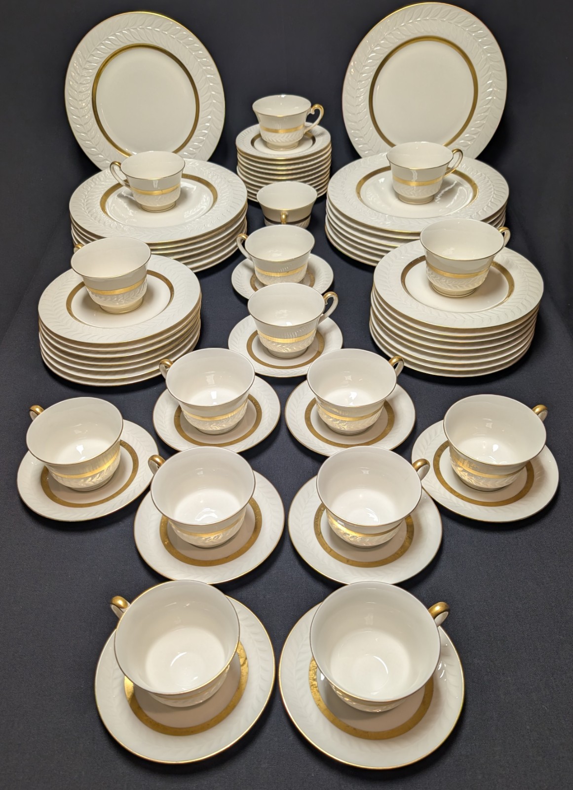 Vtg 1936-57 (68) Pcs Theodore Haviland EMBASSY pattern Porcelain N.Y. USA NICE