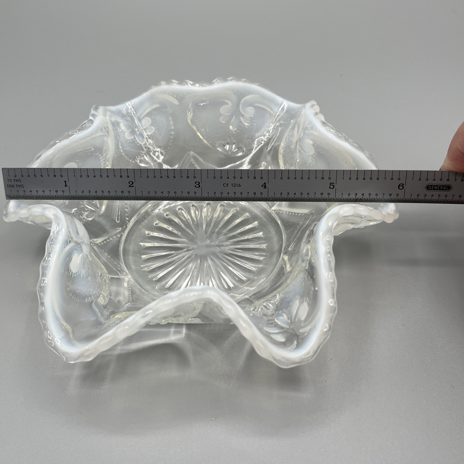 Antique Victor Pattern Ruffled Opalescent Clear Glass Berry Bowl Dugan 1905