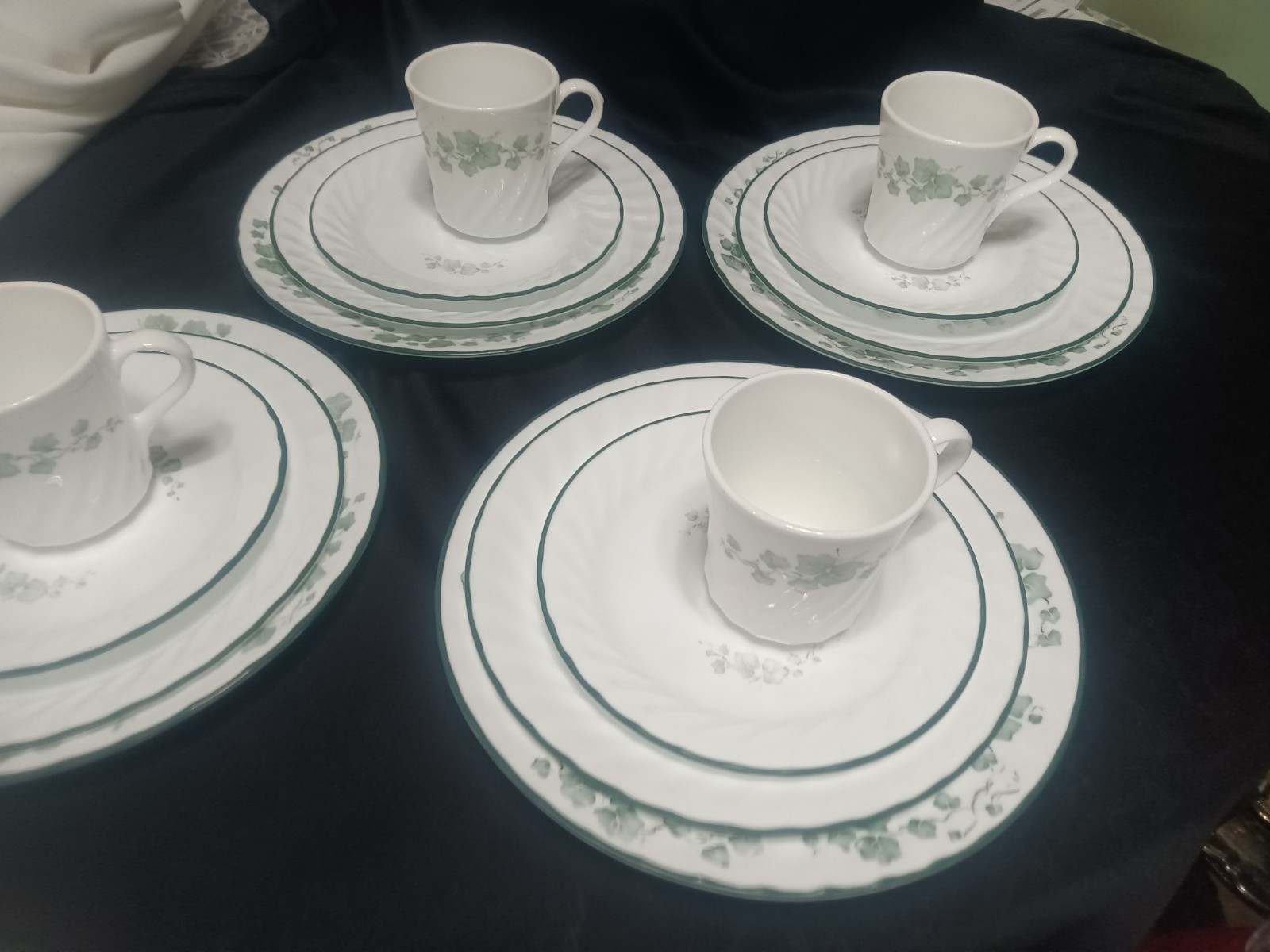 16 Pieces Corelle “Calloway”design-Plates, Luncheon Plates, Dessert Plates, Cups