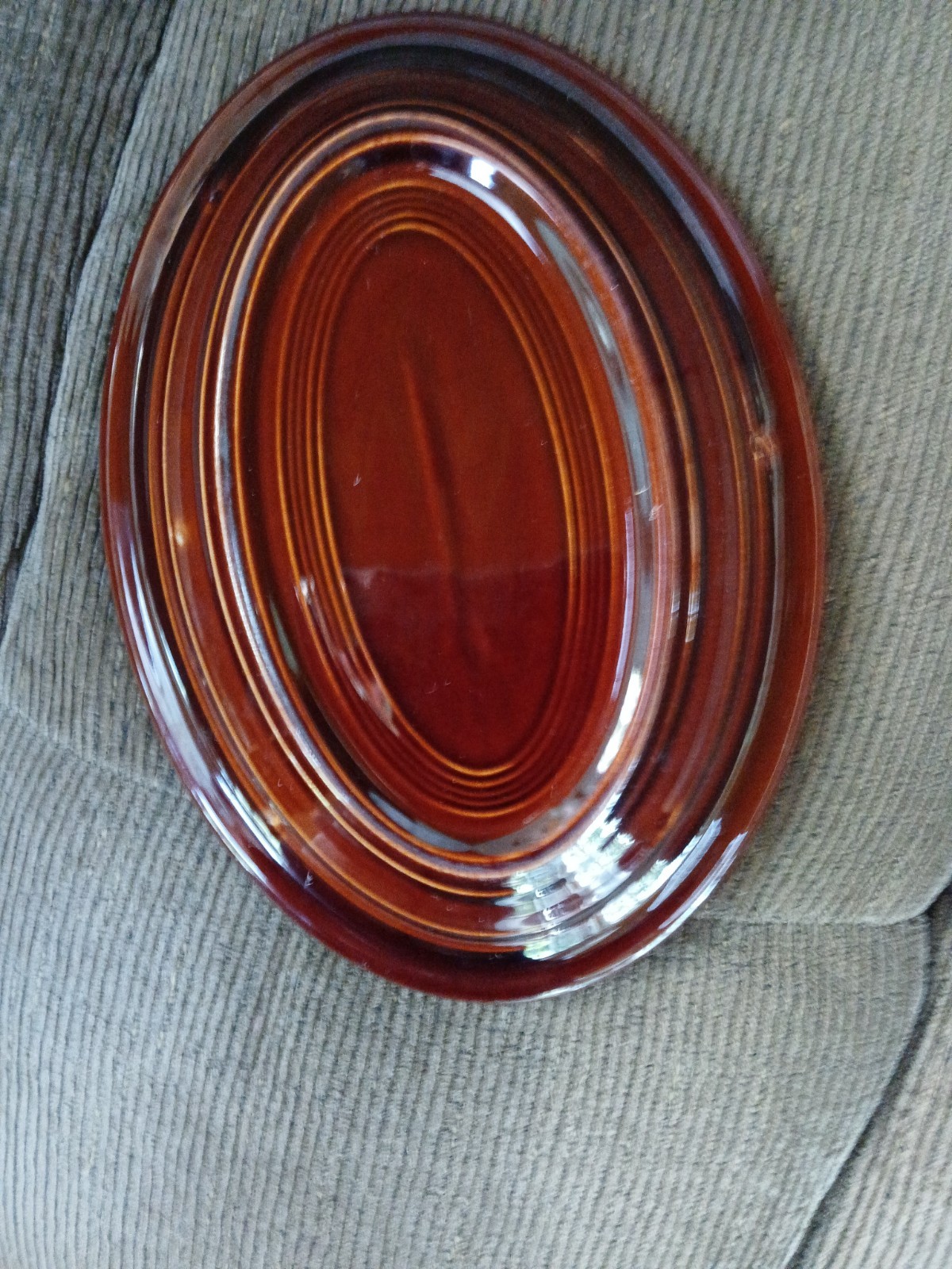 Vintage small oval serving platter 9×6.5 in.