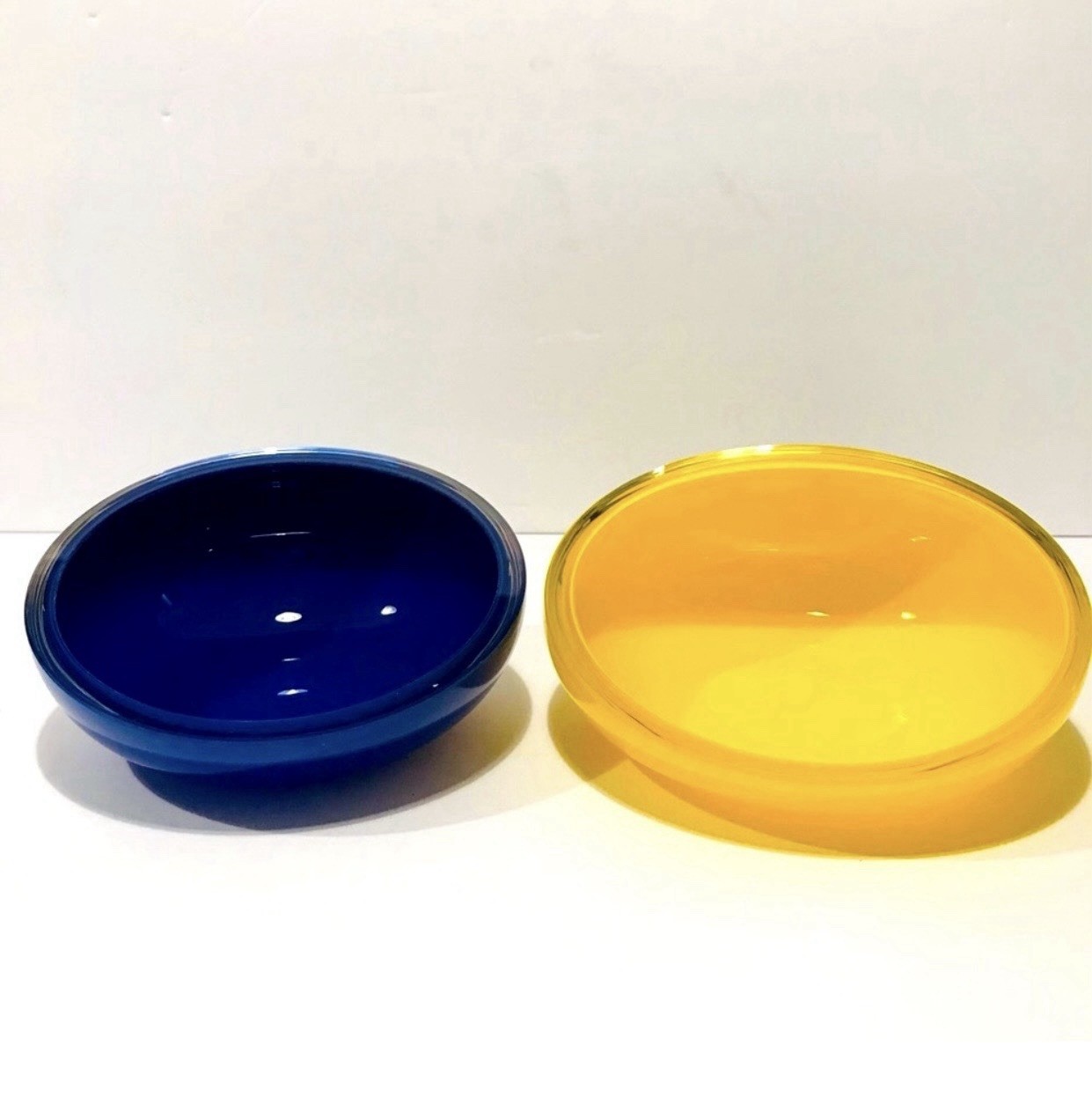 Tappio Wirkkala Modernist Hand Blown Art Glass Bowls Yellow & Cobalt Blue Signed