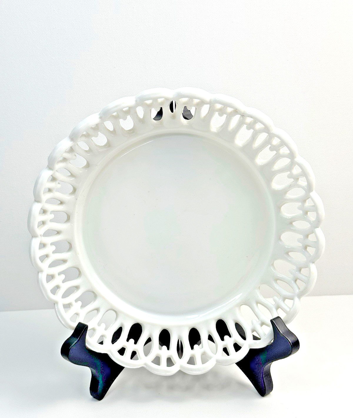 Antique Vintage Westmoreland White Milk Glass Lace Ribbon Pierced Border Dish 8″