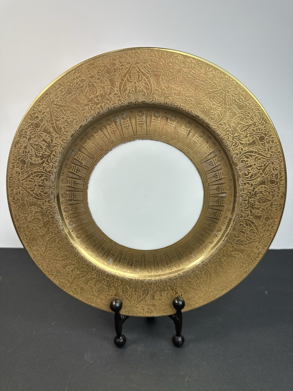 Heinrich H & C Selb Bavaria Cabinet Plate Charger 22K Gold Border 10.75” Vintage