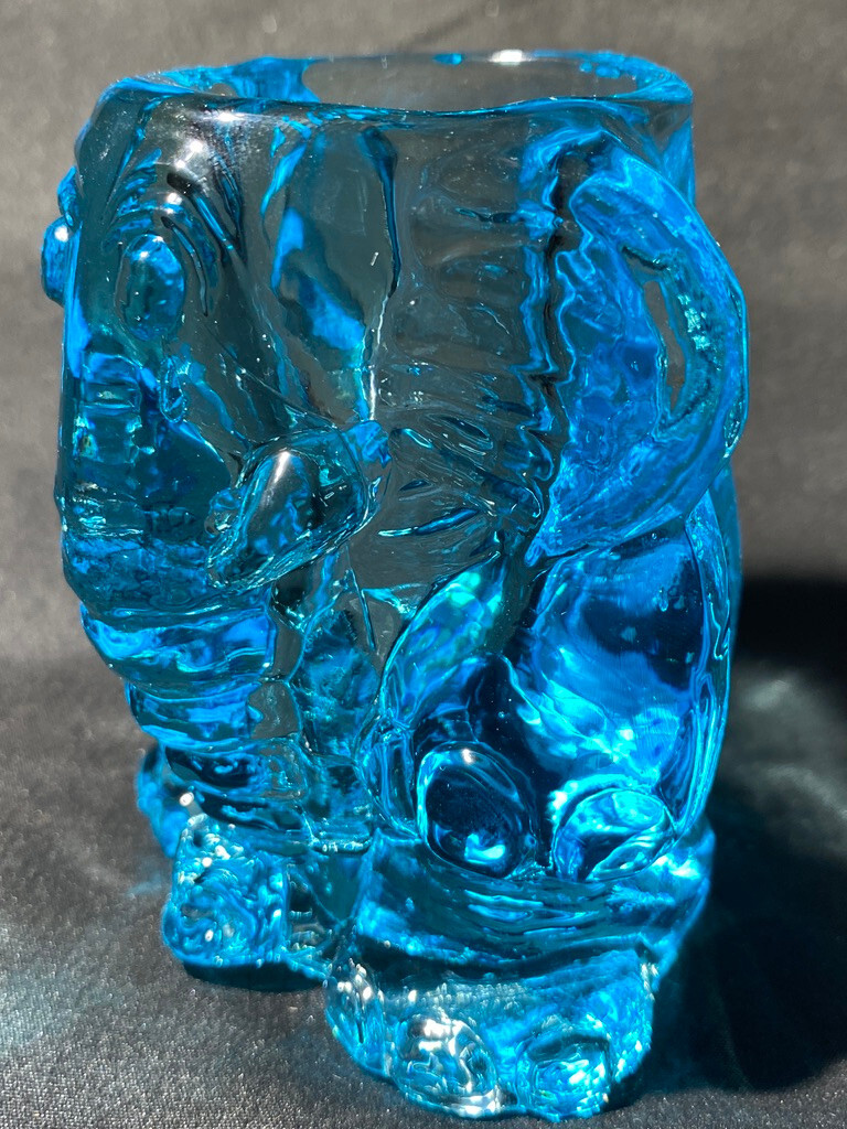 Blue Vaseline glass Circus elephant toothpick Q-tip holder uranium match crying