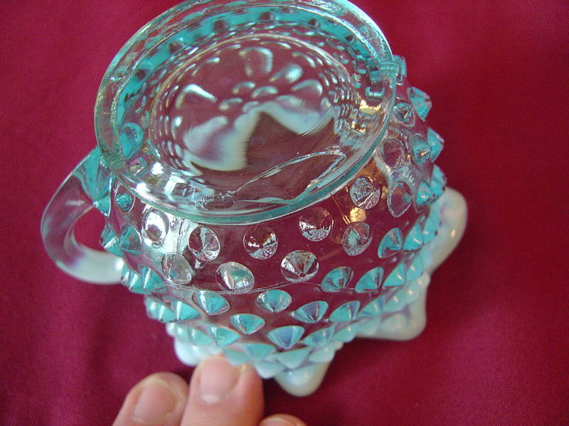 VINTAGE FENTON ART GLASS SUGAR CREAMER BLUE OPALESCENT HOBNAIL 2 PIECE SET