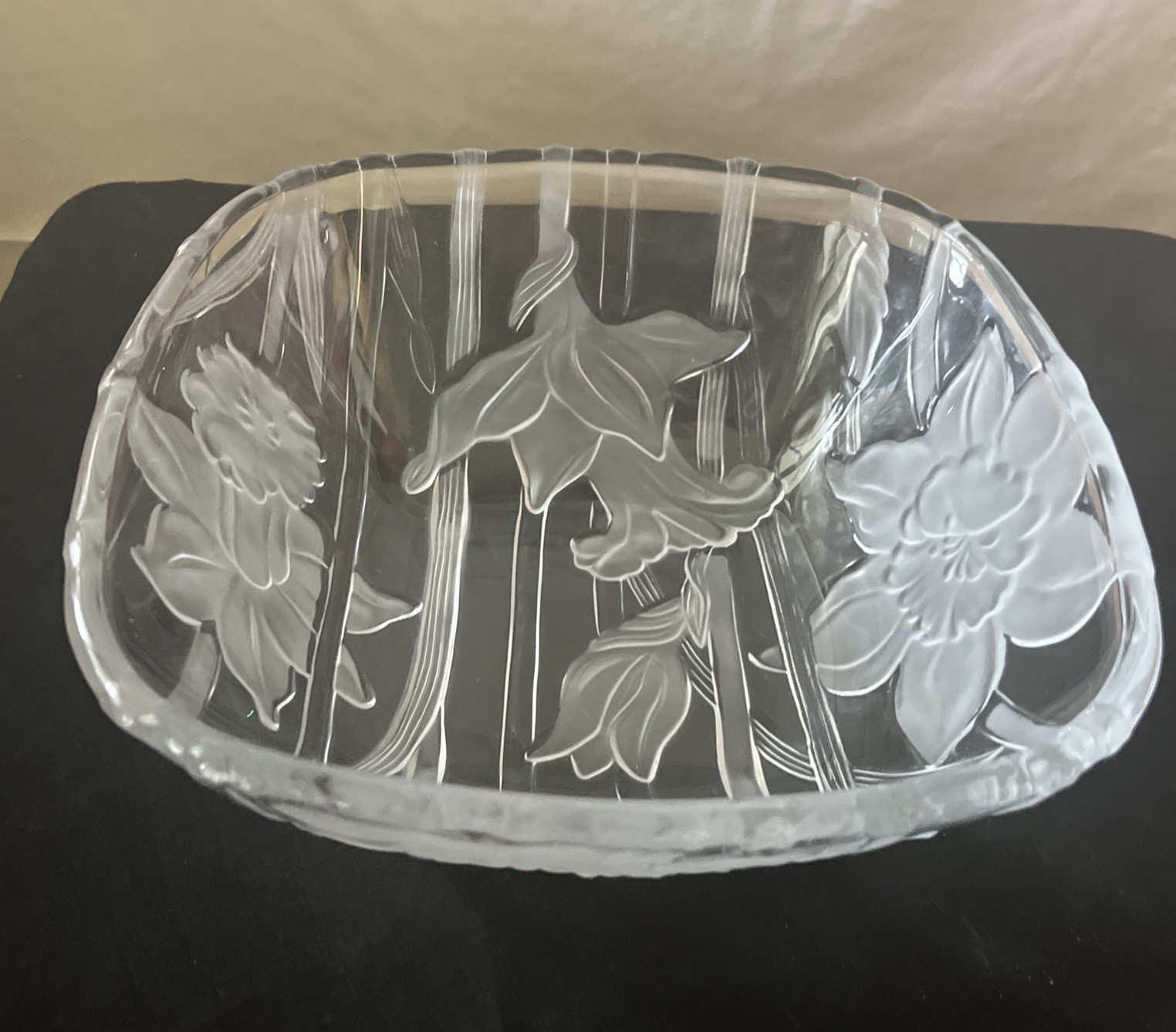 Vtg Rare Crystal Clear Studios 1989 Heavy Daffodils Serving Crystal Fruit Bowl