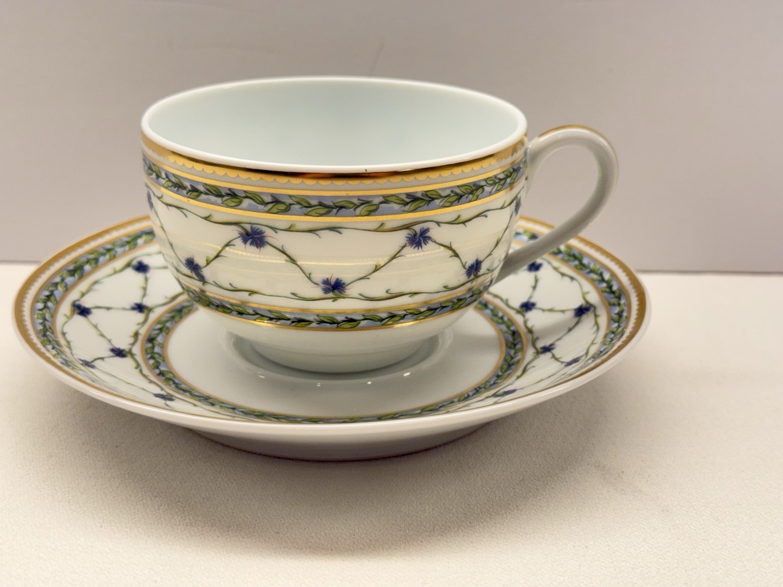 Raynaud Limoges “L’Allee Du Roy” Tea Cup & Saucer Set – Mint Condition – France