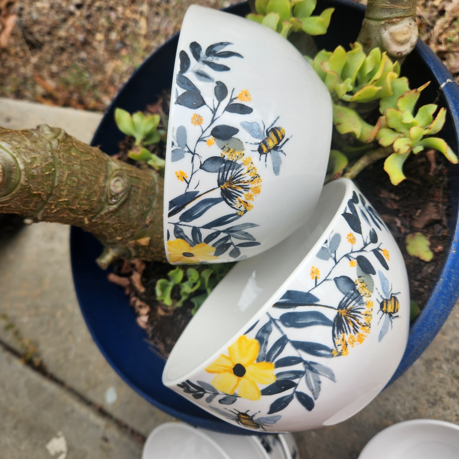 Royal Norfolk Spring Bee Bee Happy Cereal Bowls Set of 6