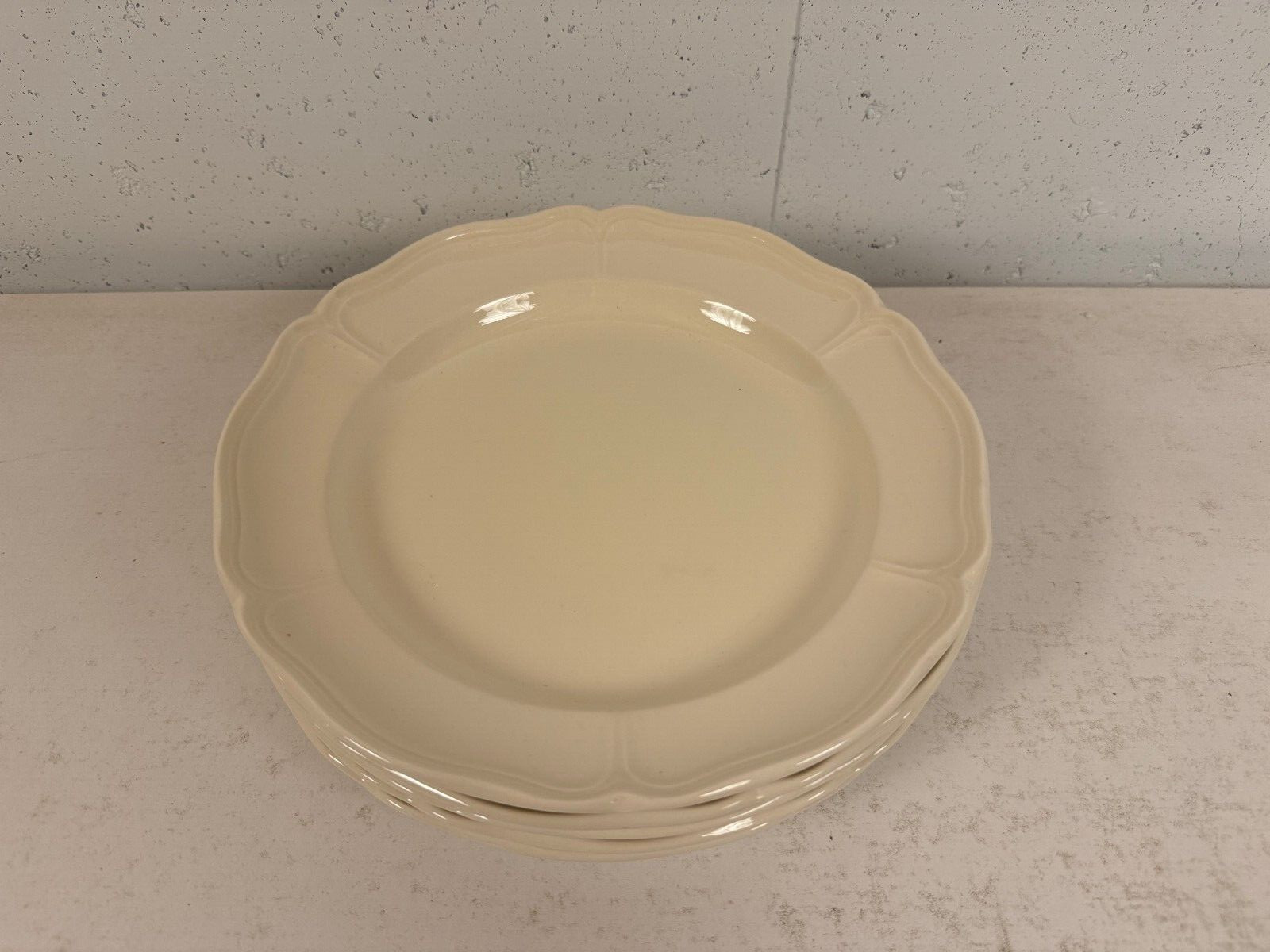 Wedgwood Porcelain Queens Shape Set of 12 Dinner Plates 10 1/4″