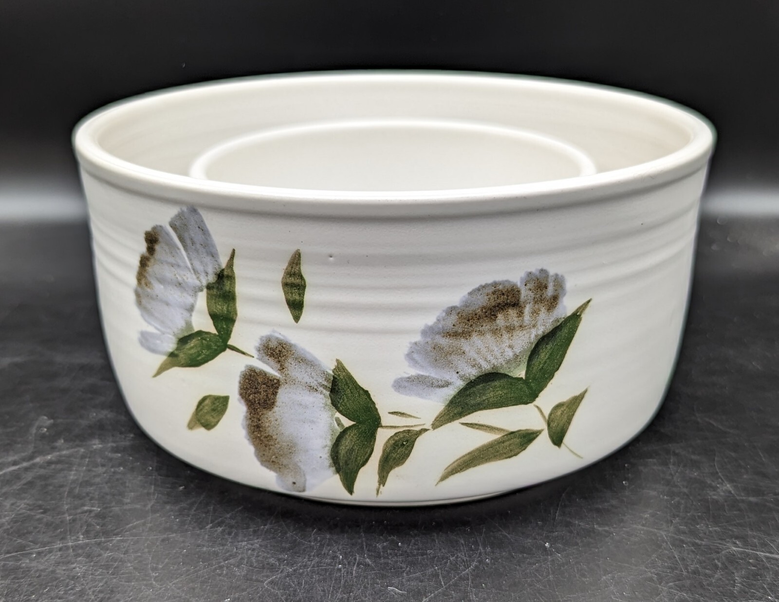 Canadian Pottery Bowls by Aberle Potters Blue Floral Design 7″ & 5″ Matched Set