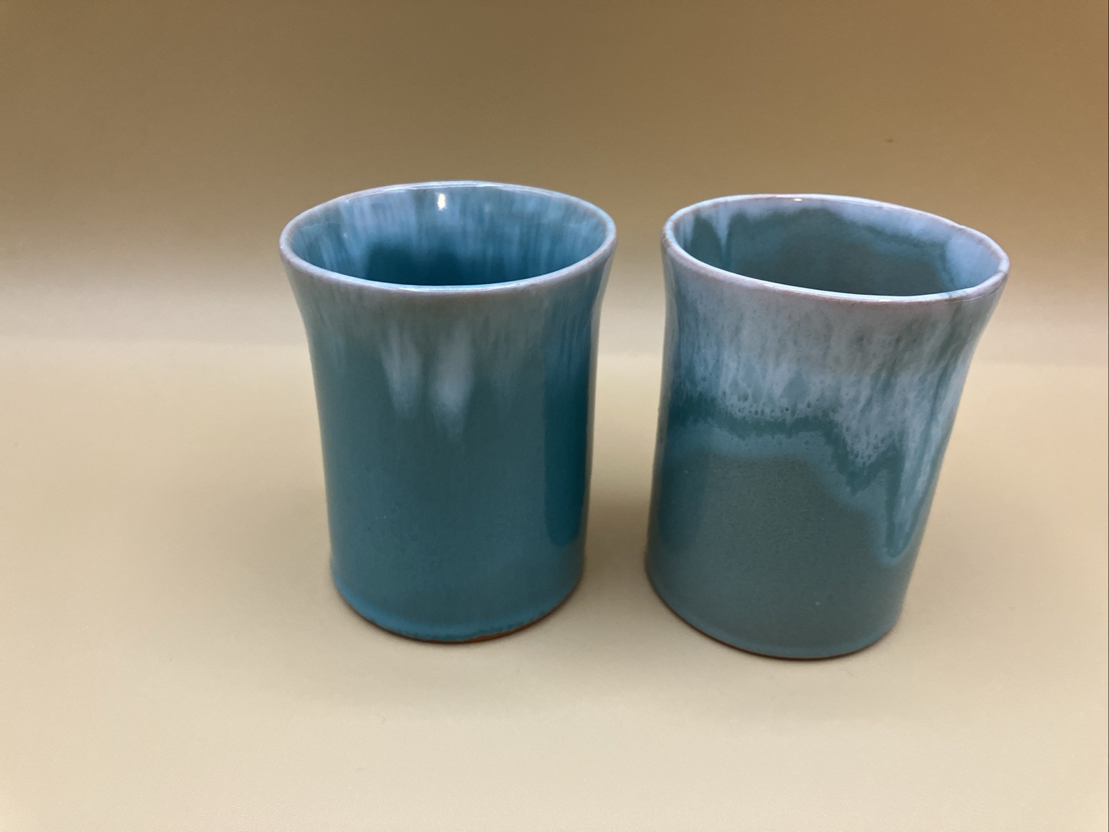 (2) Studio Art Pottery Coffee Tea Cup Cup Hand Thrown Drip Glaze Artist Signed