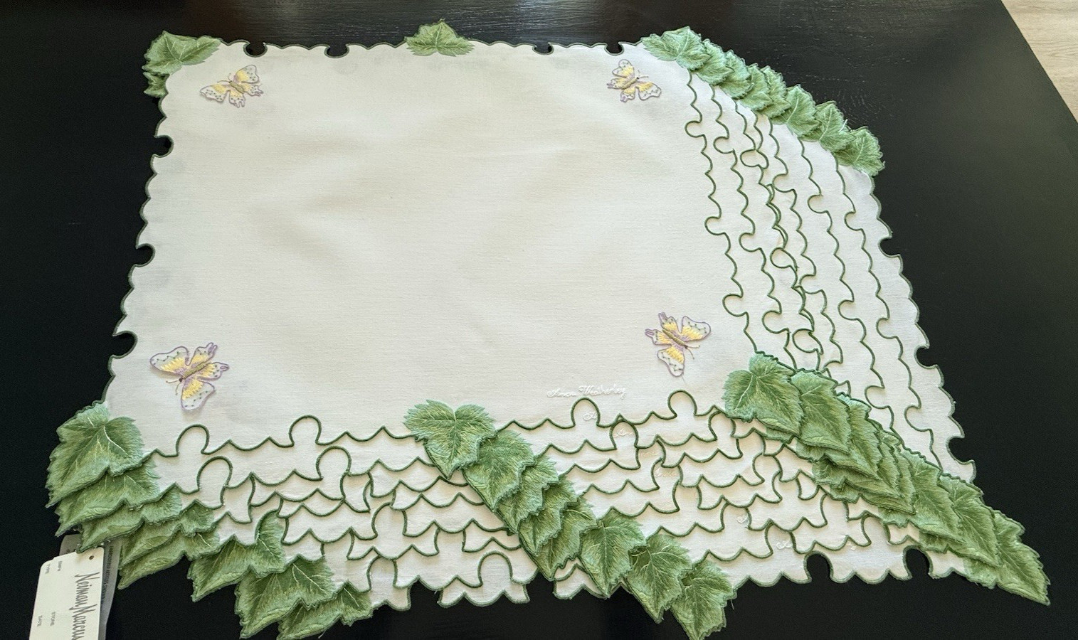 Anna Weatherley Butterfly Ivy Garland Set of 8 Placemats ( Astonishing find! )